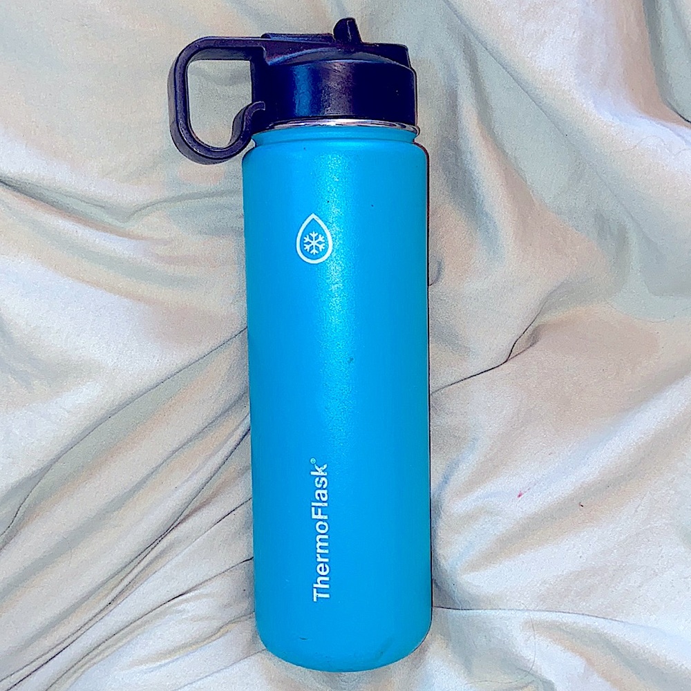 BLUE THERMOFLASK